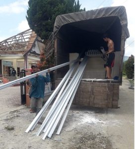 pengiriman bahan proyek