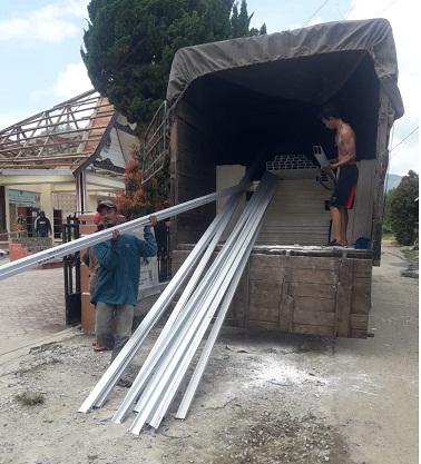 pengiriman bahan proyek